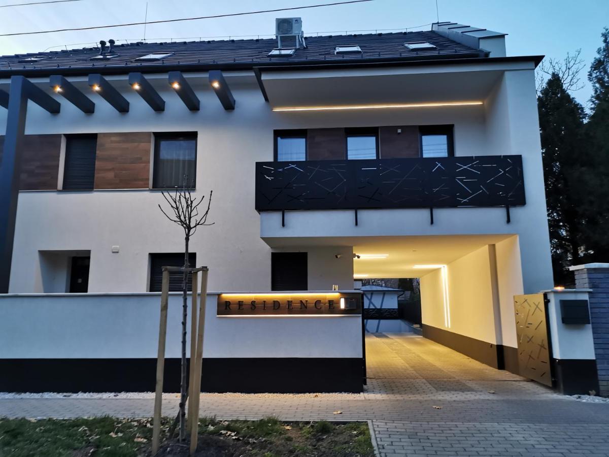 Bee You Apartman Hajdúszoboszló 外观 照片