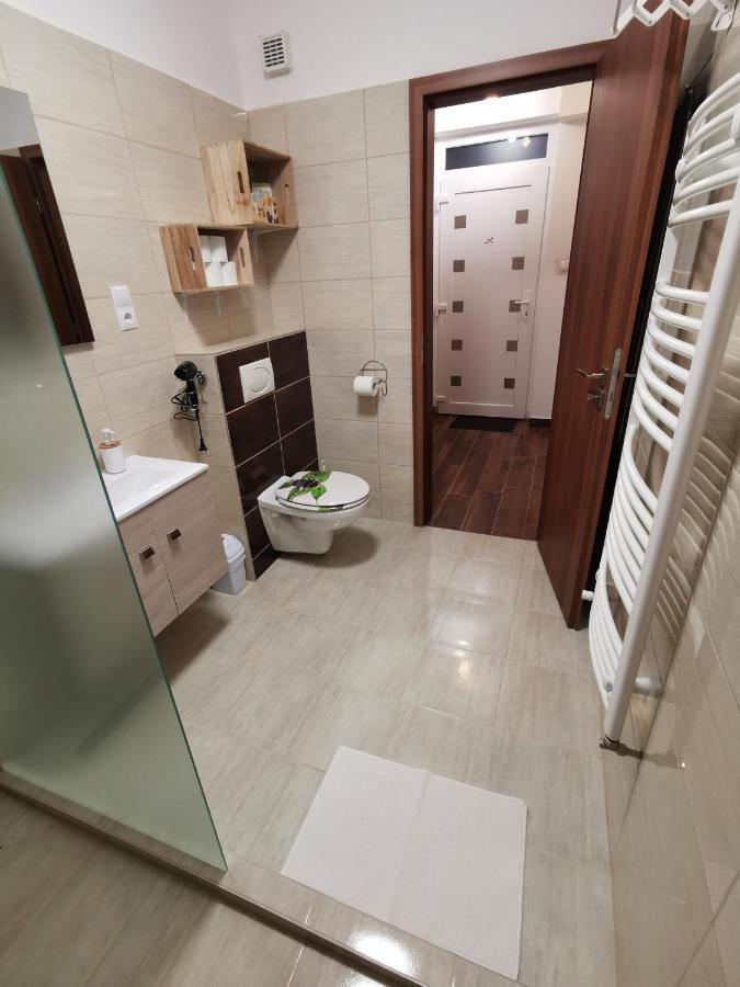 Bee You Apartman Hajdúszoboszló 外观 照片